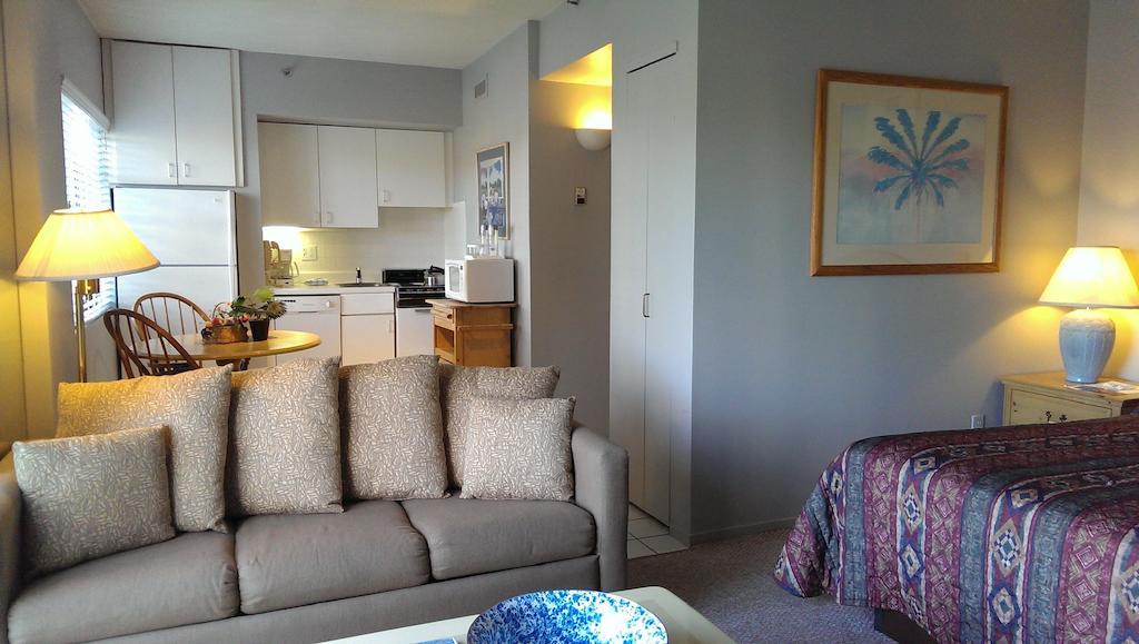 Montauk Manor Hotel Стая снимка A studio apartment